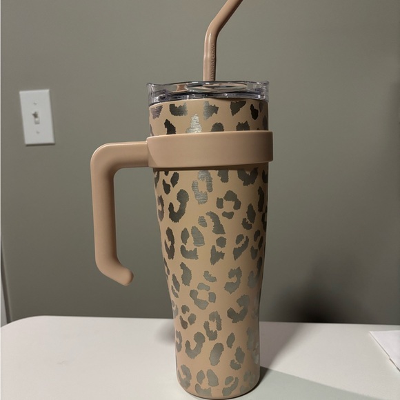 Hydraflow 40 oz. Capri Cheetah Print Insulated Steel Tumbler - Picture 3 of 8